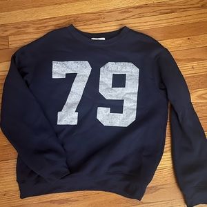 Navy blue number design crew neck
